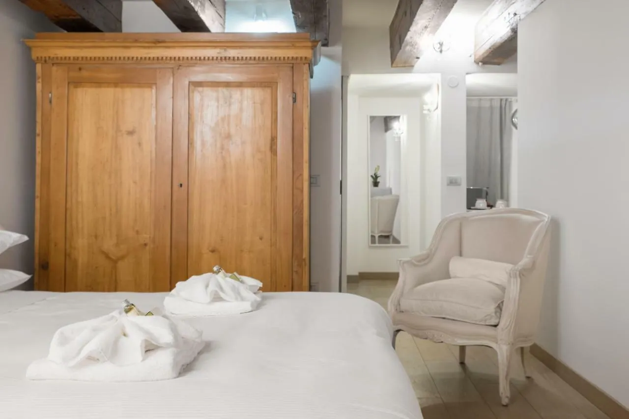 Casa Delle Erbe Apartment Verona