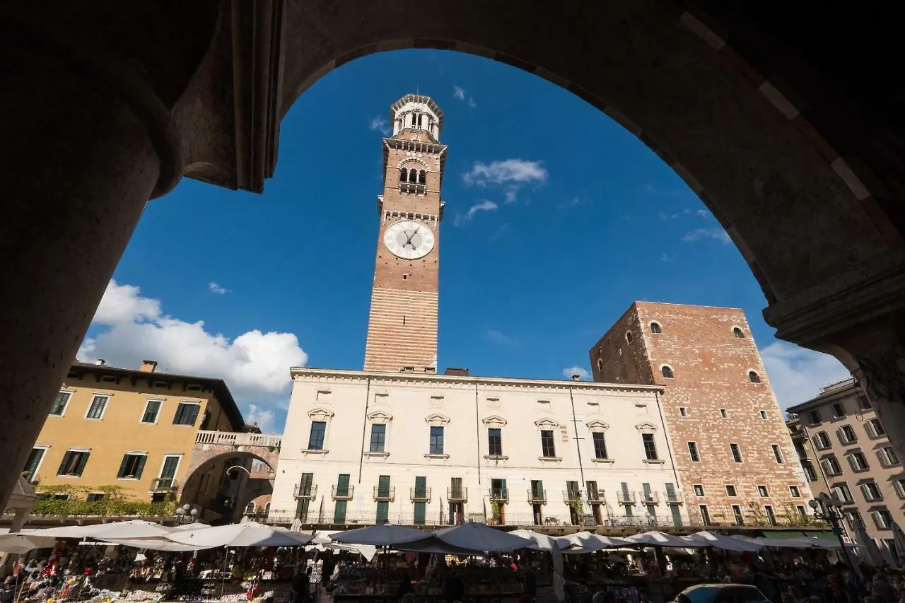 Casa Delle Erbe Apartment Verona