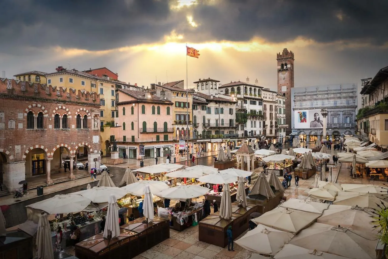 Casa Delle Erbe Apartment Verona 0*,  Italy
